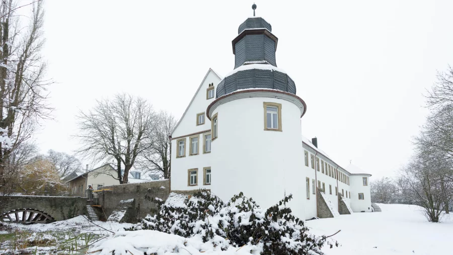 Foto Winter Generalsanierung Barockschlosses Würzburg Rottenbauer 01